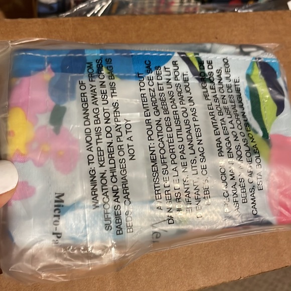 Vera Bradley Zip ID Lanyard Cotton Marian Floral - Picture 3 of 4